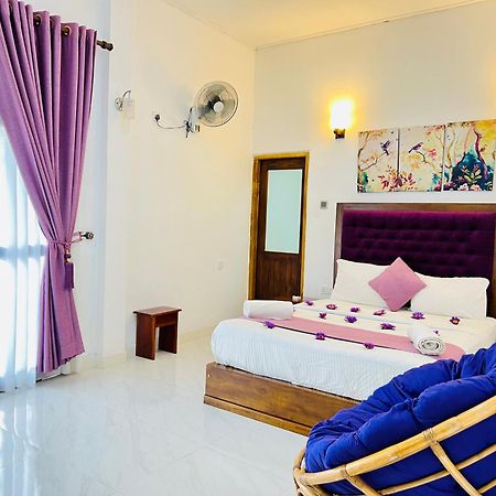 Heaven Breeze Hotel Kandy Buitenkant foto