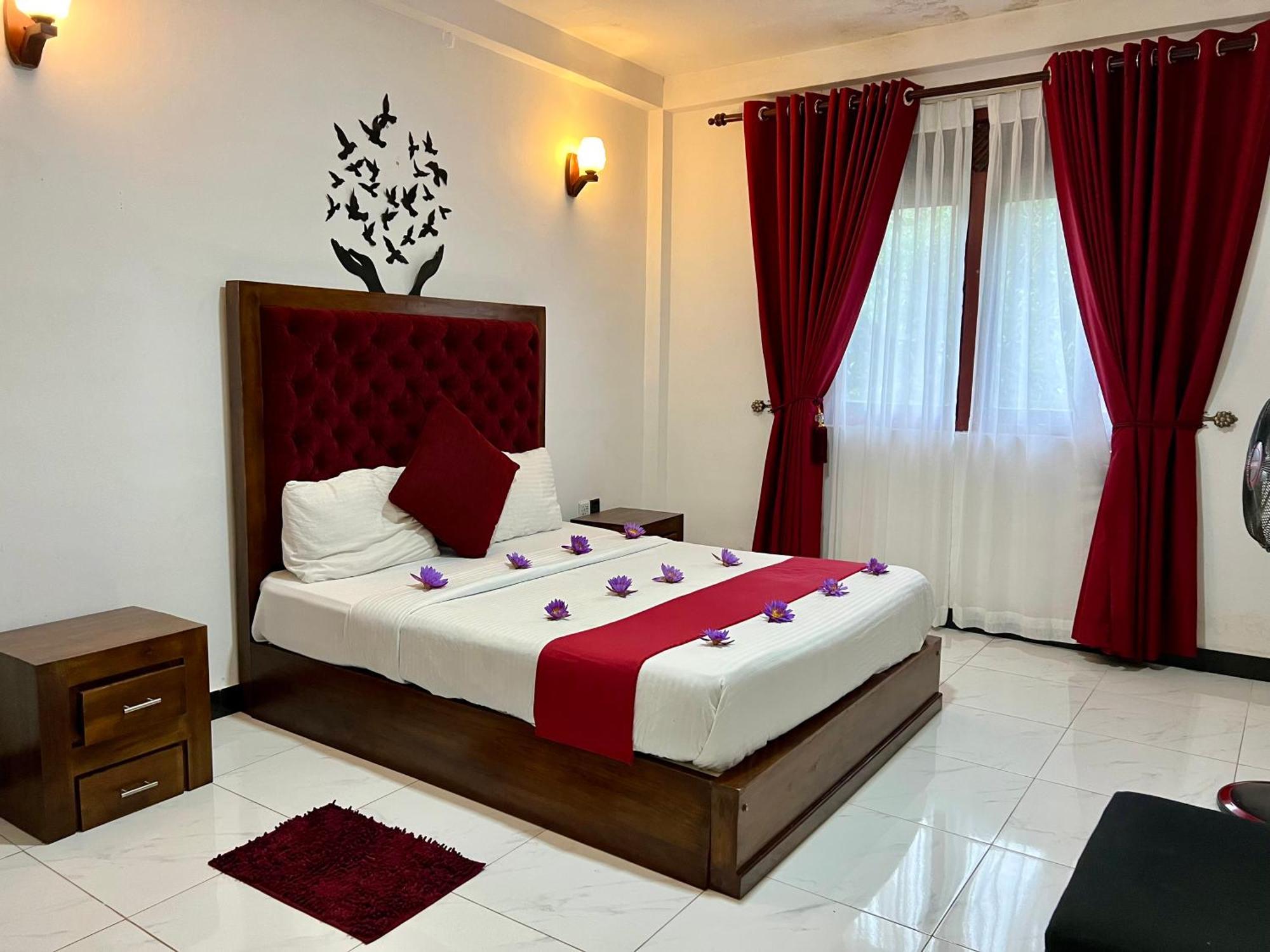 Heaven Breeze Hotel Kandy Buitenkant foto
