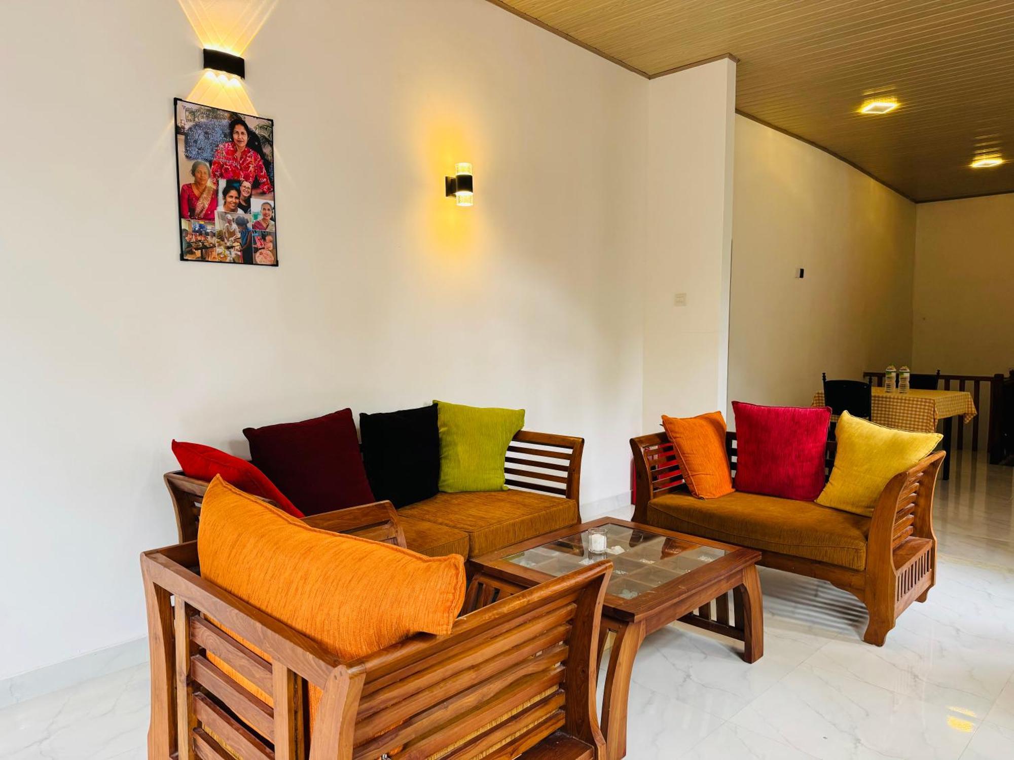 Heaven Breeze Hotel Kandy Buitenkant foto